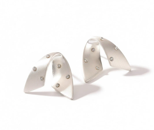 Silver Plated Cubic Zirconia Curved Metal Copper Stud Earrings0