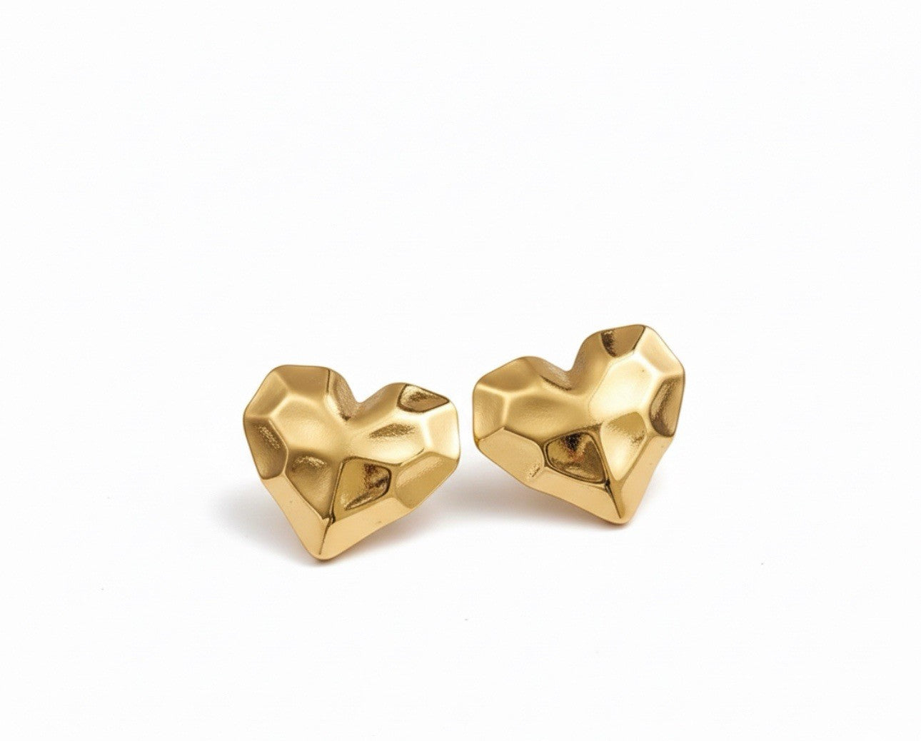 18k Gold Plated Stainless Steel Textured Geometric Heart Stud Earrings0