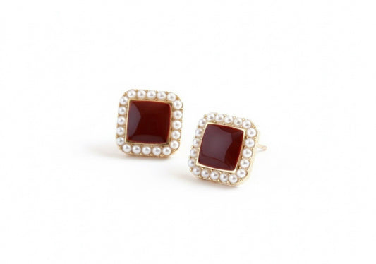 Vintage Style Gold Tone Red Border Enamel Square Classic Stud Earrings0