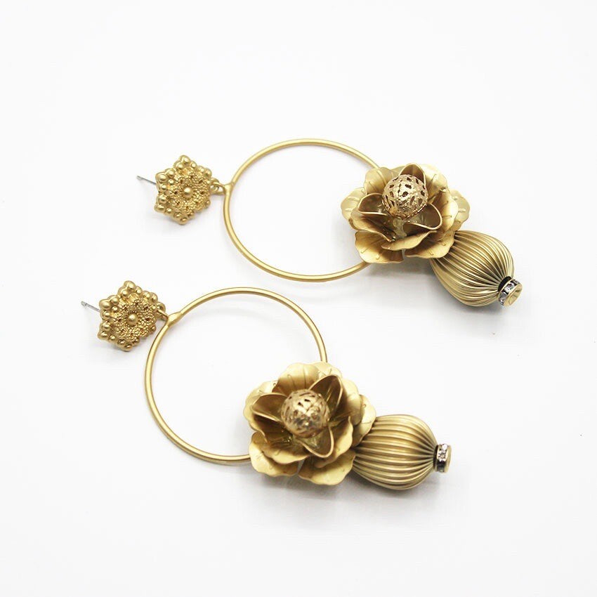 Matte Gold Flower/Floral Drop Earring With Rhinestones