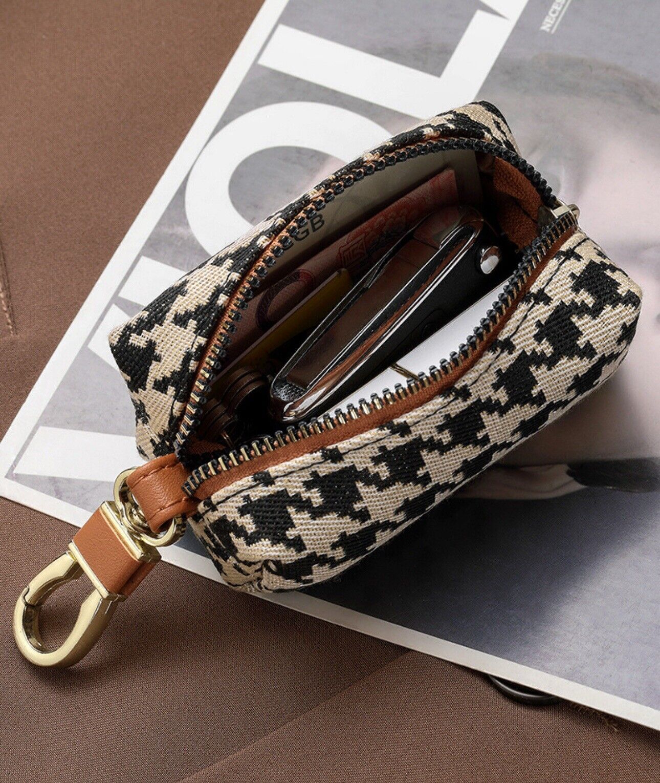 Black And White Houndstooth Mini Wallet/Keychain